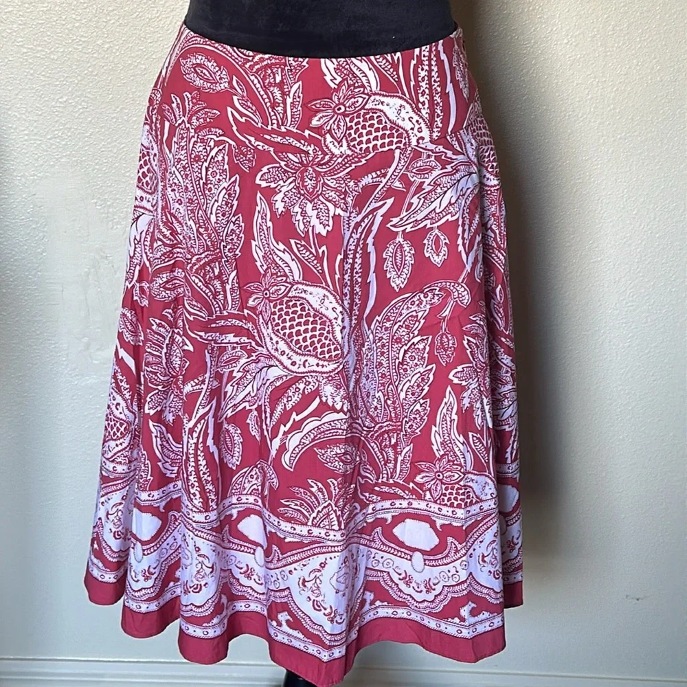 💖Talbots red/white floral flare skirt w/side zipper closure. - Picture 2 of 4